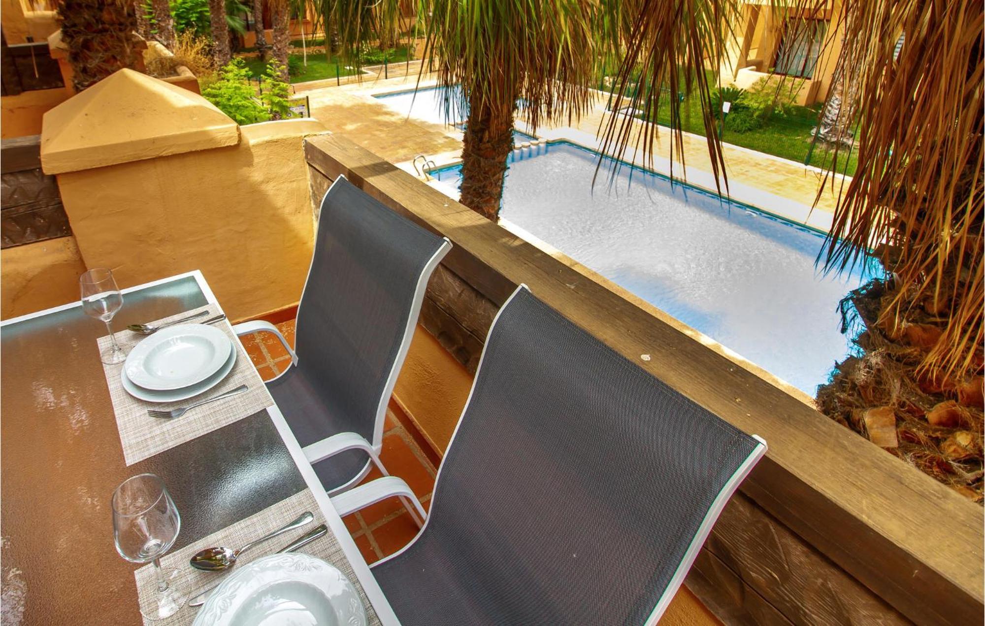 Lovely Apartment In Los Alcazares With Kitchen Ngoại thất bức ảnh