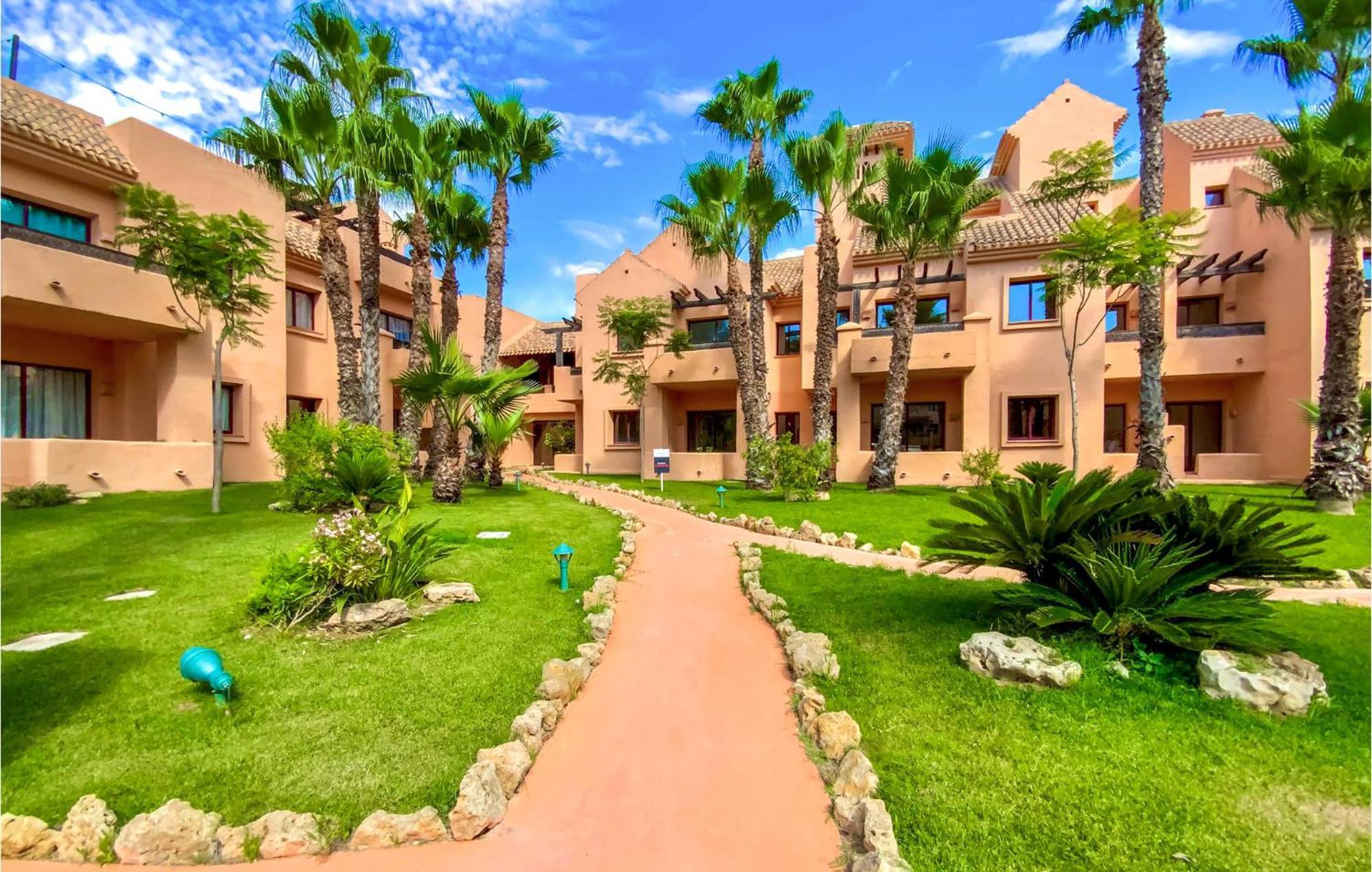 Lovely Apartment In Los Alcazares With Kitchen Ngoại thất bức ảnh